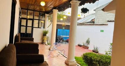 Casa a Pocos Pasos del Centro con Amplio Jardin