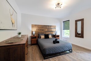 3 bedrooms, desk, travel cot, free WiFi