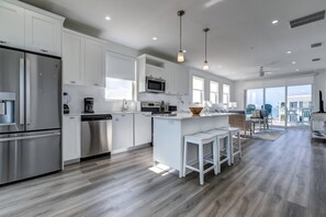 Fridge, microwave, dishwasher, coffee/tea maker