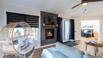 Smart TV, fireplace, computer monitors