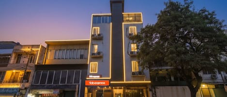 EntrĂ©e de lâhĂ©bergement