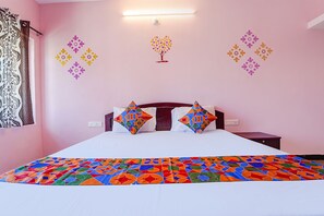 Phòng Deluxe | Bộ trải giường bằng vải cotton Ai Cập, bộ đồ giường cao cấp 