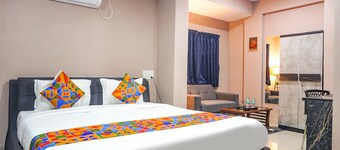 Fabhotel 灰色旅館