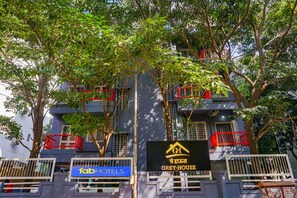 Exterior - Fabhotel Grey Inn (Pune)