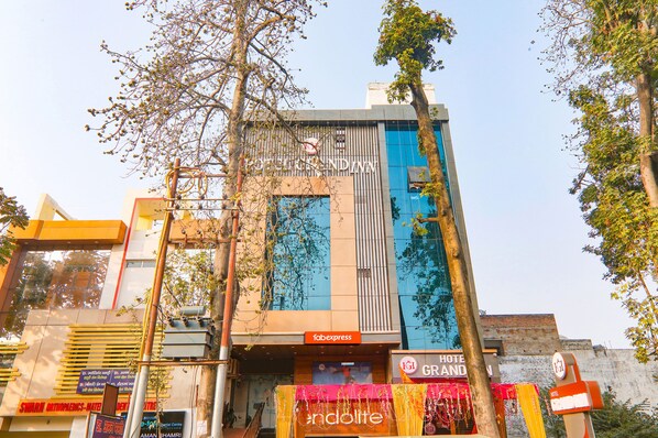 Exterior - Fabexpress Grand Inn I (Lucknow)