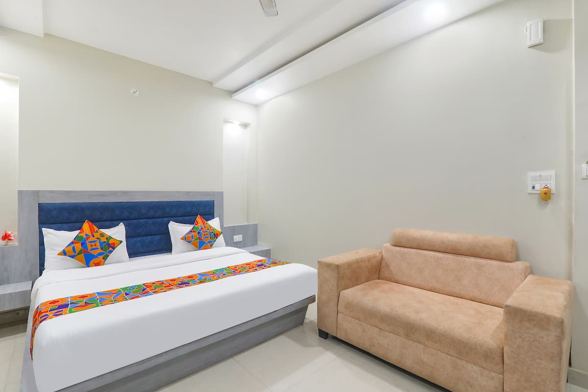 Premium Room | Egyptian cotton sheets, premium bedding, in-room safe, soundproofing