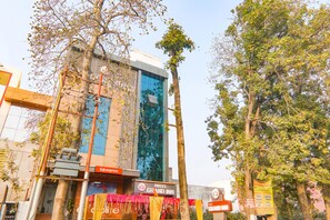 Exterior - Fabexpress Grand Inn I (Lucknow)