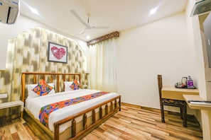 Deluxe Room - Fabhotel Nirvana Grand By Io (Amritsar)