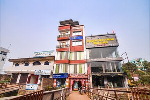 Exterior - Fabhotel Raj Niwas (Patna)