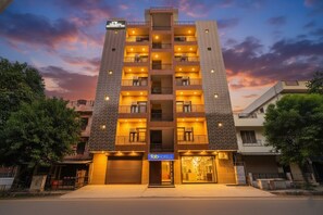 Exterior - FabHotel ASP Royal Residency Inn (New Delhi)