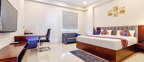 Premium Room | Egyptian cotton sheets, premium bedding, in-room safe, free WiFi