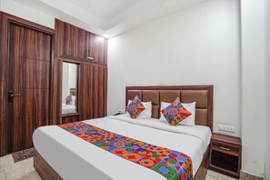 Deluxe Room - Fabhotel Golden Grand (Agra)