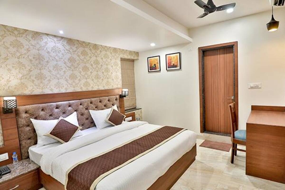 Executive Room | Egyptian cotton sheets, premium bedding, WiFi (free), bed sheets