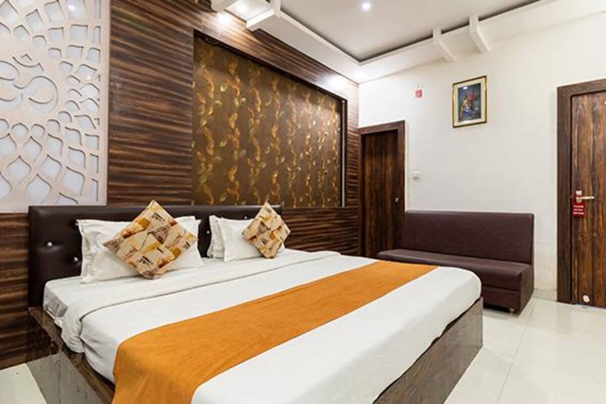 Executive Room | Egyptian cotton sheets, premium bedding, in-room safe, soundproofing