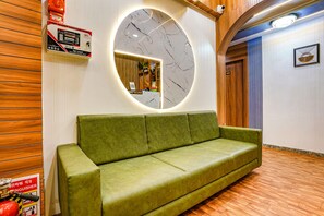 Àrea amb seients del vestíbul