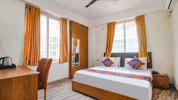 Habitación Deluxe | Sábanas de algodón egipcio, ropa de cama de alta calidad, caja fuerte