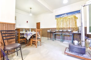 Restaurant - Fabhotel Elavali Valley (Manali)
