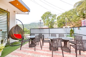 Restaurant - Fabhotel The Weekend Vibes (Kasauli)
