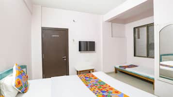 Egyptian cotton sheets, premium bedding, in-room safe, free WiFi