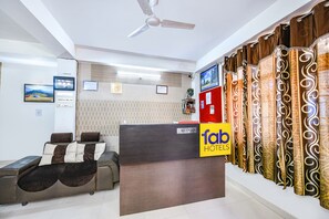 Reception - Fabhotel Ginger Grass (Shimla)