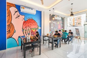 Restaurant - Fabhotel Aashiyana (Indore)