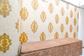 Lobby sitting area - Fabexpress High Star (Ujjain)