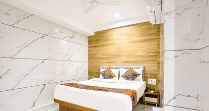 FabHotel Shubham Inn