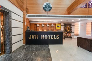 Reception - FabHotel JVH (Bengaluru)