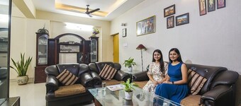 Fabhotel Maadhavam Residence