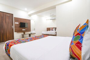 Lakens van Egyptisch katoen, luxe beddengoed, een kluis op de kamer