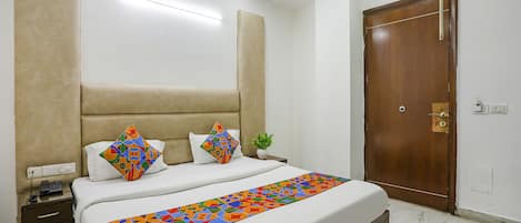 Egyptian cotton sheets, premium bedding, in-room safe, free WiFi