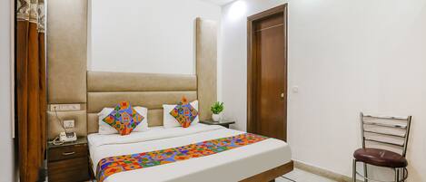 Deluxe Room | Egyptian cotton sheets, premium bedding, in-room safe, free WiFi