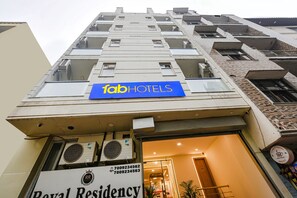 Exterior - Fabhotel Royal Residency I (New Delhi)