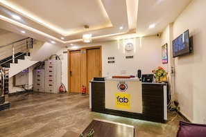 Reception - Fabhotel Royal Residency I (New Delhi)