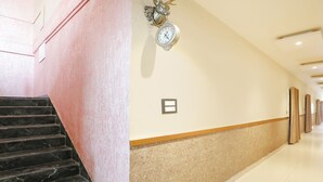 Ảnh chưa phân loại, 5 trong số 27 ảnh, nút