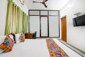 Egyptian cotton sheets, premium bedding, in-room safe, free WiFi - FabHotel Corporate Stays (Ranchi)