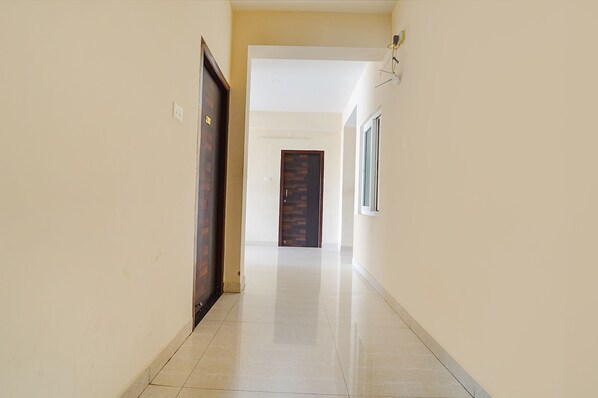 Lobby - Fabexpress Vangal Nest (Coimbatore)