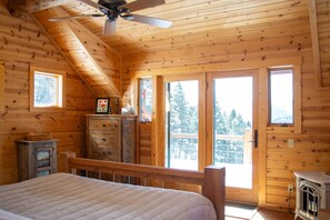 3 habitaciones, escritorio, wifi y ropa de cama