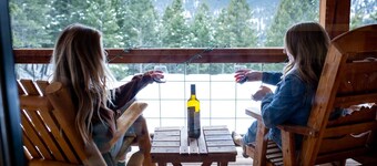 Cozy Rustic Mountain Cabin | Breathtaking Views