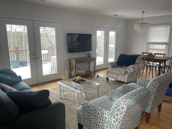 تلفزيون ذكي، كُتُب