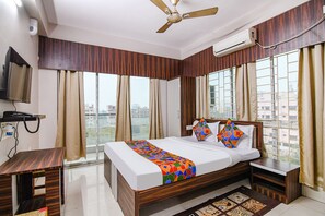 デラックス ルーム | エジプト綿のシーツ、高級寝具、セーフティボックス (室内)、WiFi (無料)