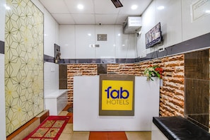 Reception - Fabhotel White House I (Kolkata)