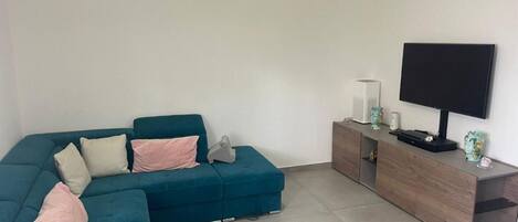 Smart-TV, DVD-spiller og bordtennis