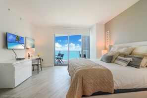 3 habitaciones, escritorio, tabla de planchar con plancha y wifi gratis