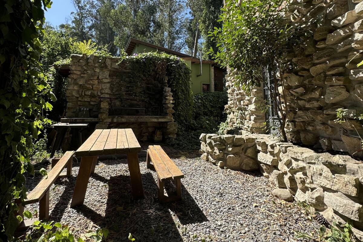Bungalow, 2 Bedrooms (Alicante) | Premium bedding, down comforters, pillowtop beds, desk