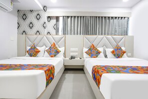 Egyptian cotton sheets, premium bedding, in-room safe, free WiFi - Fabhotel Grey Sky (Gandhinagar)