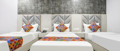 Egyptian cotton sheets, premium bedding, in-room safe, free WiFi