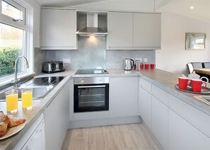 Private kitchen - Modern and contemporary two bedroomed lodge with one double and one twin. (Swanage)