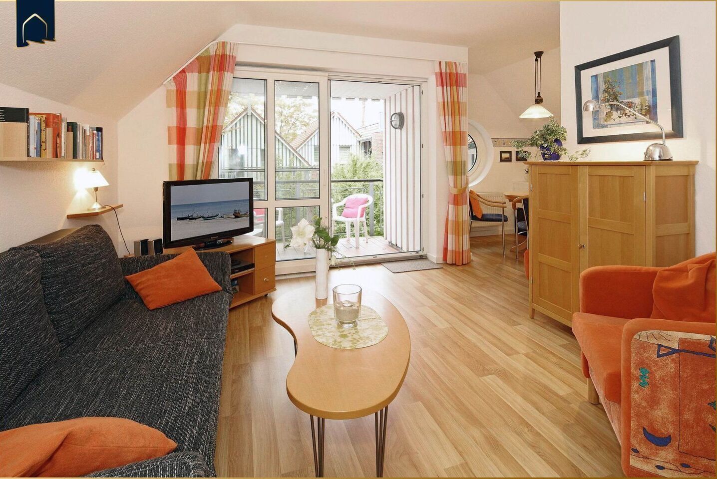 Fernseher, DVD-Player, Stereoanlage