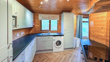 Fridge, oven, stovetop, toaster